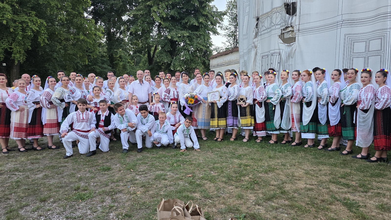 Brâu Muntenesc, din nou la Festivalul Internațional de Folclor „Calabreaza” – 15 august 2026  Pe 15 august 2026 am avut bucuria de a reveni la Breaza, pe 